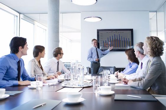 Sales Enablement: Memberdayakan Tim Penjualan dengan Alat dan Informasi